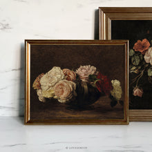 Load image into Gallery viewer, Roses Centerpiece